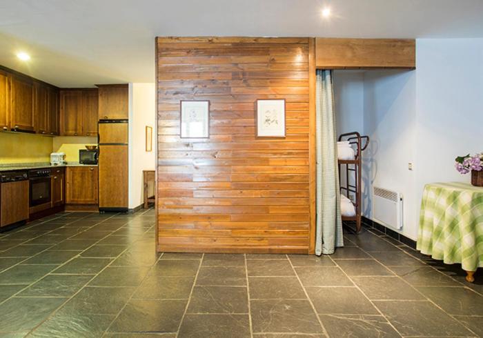 Apartamentos Linsoles Eriste Exterior photo